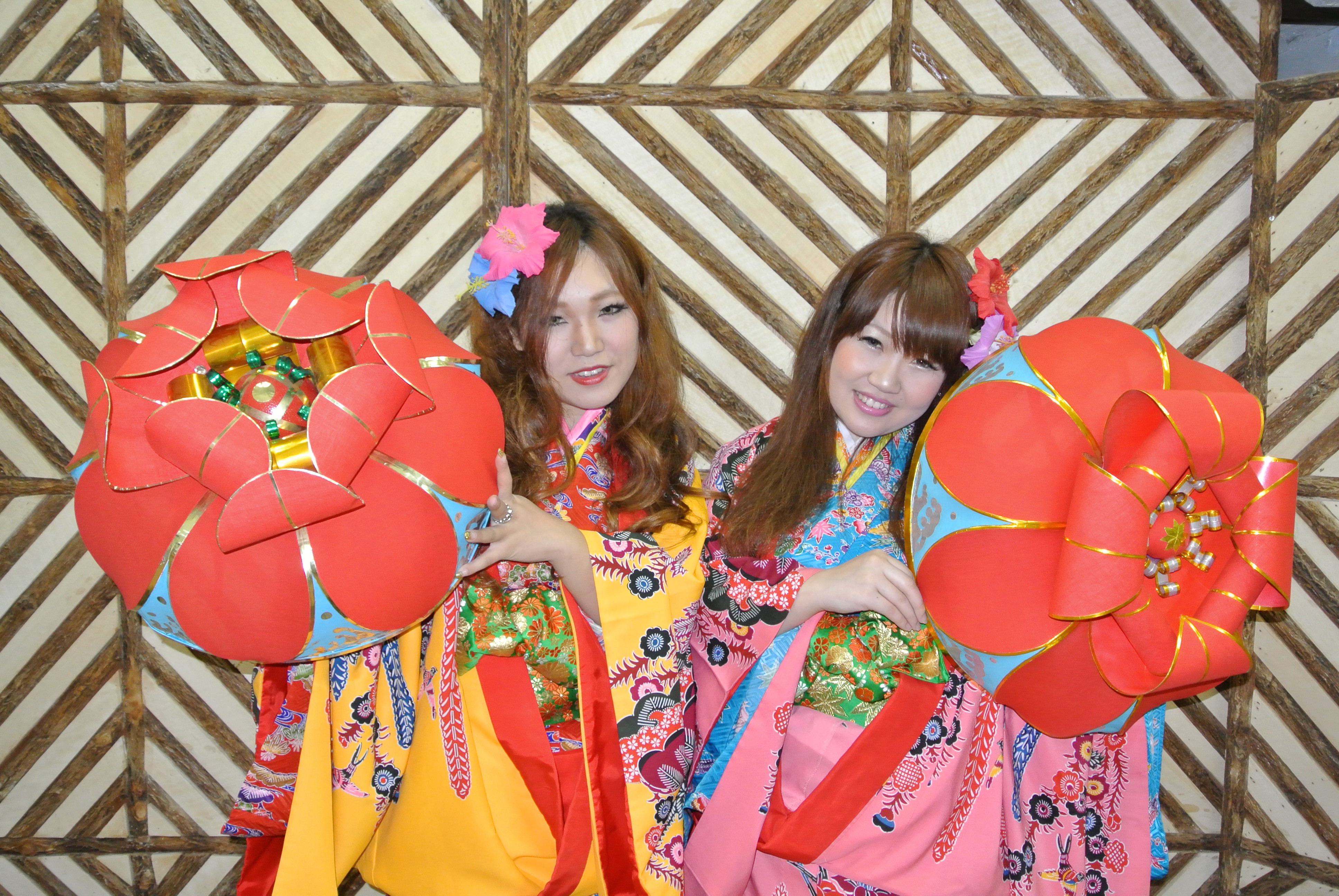 琉装フォトスタジオ ちゅら美人 ぷらっと沖縄 沖縄の 見たい 楽しみたい に応える地域密着型情報サイトです 琉装フォトスタジオ ちゅら美人 ぷらっと沖縄 沖縄の 見たい 楽しみたい に応える地域密着型情報サイトです